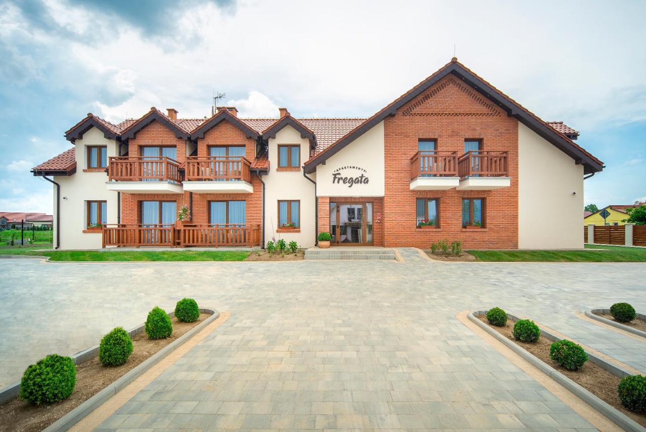 Apartamenty Fregata Mikołajki エクステリア 写真